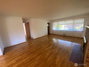 4916 24th Place S, Seattle WA 98108