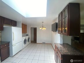 4916 24th Place S, Seattle WA 98108