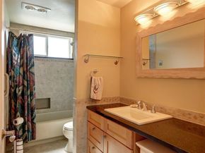 4004 Beach Drive SW 205, Seattle WA 98116