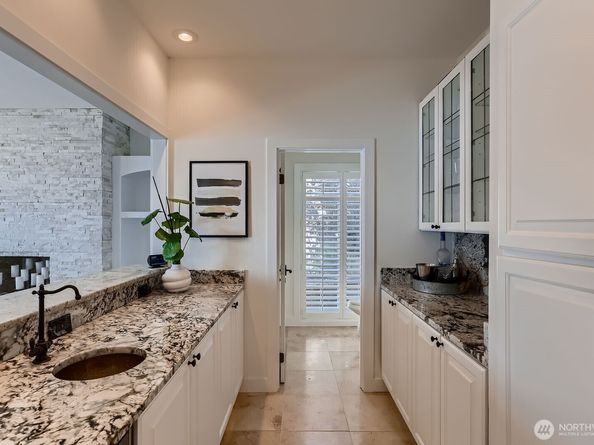 16035 Inglewood Road NE, Kenmore WA 98028