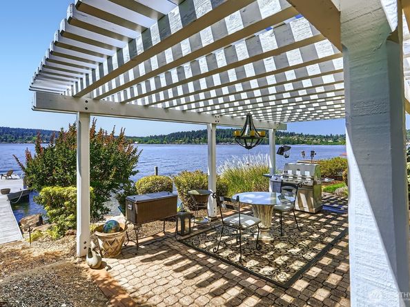 16035 Inglewood Road NE, Kenmore WA 98028
