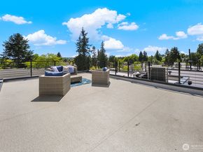 8833 Wallingford Avenue N, Seattle WA 98103