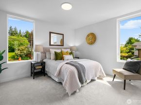 8833 Wallingford Avenue N, Seattle WA 98103
