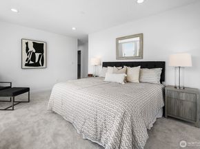 8833 Wallingford Avenue N, Seattle WA 98103