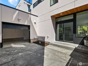 8833 Wallingford Avenue N, Seattle WA 98103