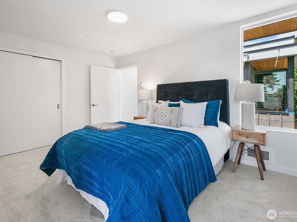 8833 Wallingford Avenue N, Seattle WA 98103