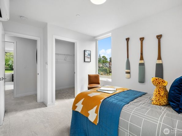 8833 Wallingford Avenue N, Seattle WA 98103