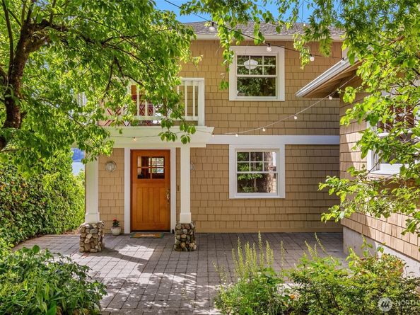 14010 SW Bates Rd., Vashon WA 98070