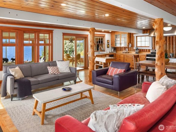 14010 SW Bates Rd., Vashon WA 98070