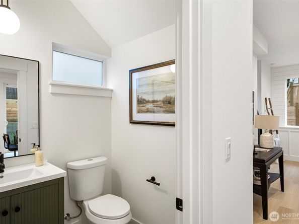 9513 132nd Avenue NE, Kirkland WA 98033