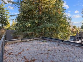 10738 Interlake Avenue N, Seattle WA 98133