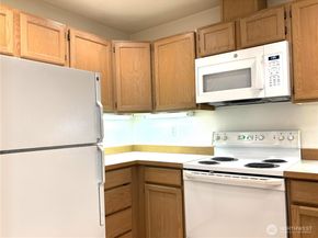 8515 244th Street SW A4, Edmonds WA 98026