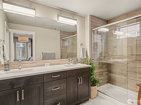 17609 21st Ave W 20, Lynnwood WA 98037