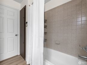 12510 NE 130th Way B106, Kirkland WA 98034