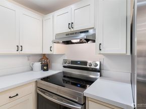 3209 Hoyt Avenue 201, Everett WA 98201