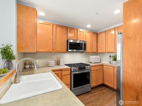 2607 Western Avenue 452, Seattle WA 98121