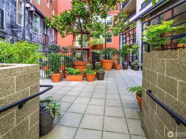 2607 Western Avenue 452, Seattle WA 98121