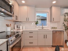 4319 SW 102nd Street, Seattle WA 98146