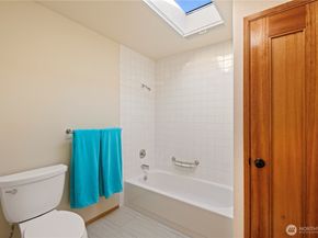 132 N 132nd Street 402, Seattle WA 98133