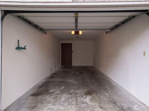 132 N 132nd Street 402, Seattle WA 98133