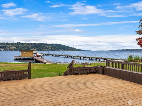 4728 NE 172nd Street, Lake Forest Park WA 98155