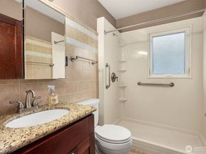 4728 NE 172nd Street, Lake Forest Park WA 98155