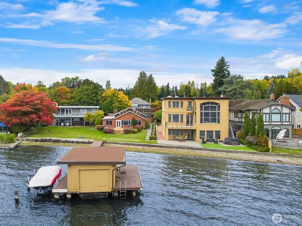 4728 NE 172nd Street, Lake Forest Park WA 98155