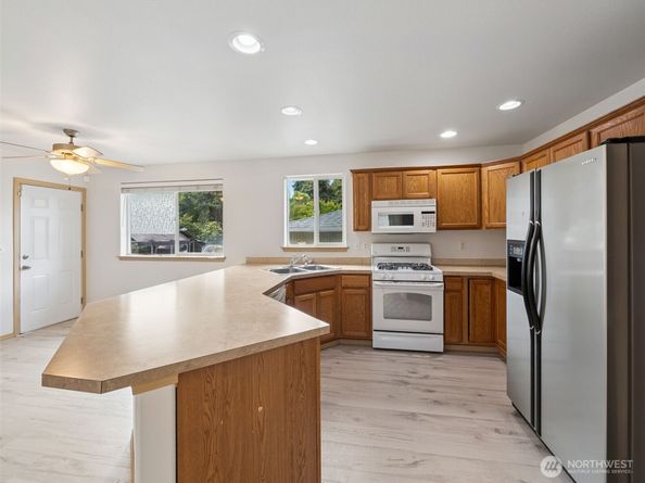 2711 M St SE, Auburn WA 98002