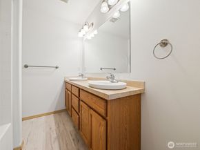 2711 M St SE, Auburn WA 98002