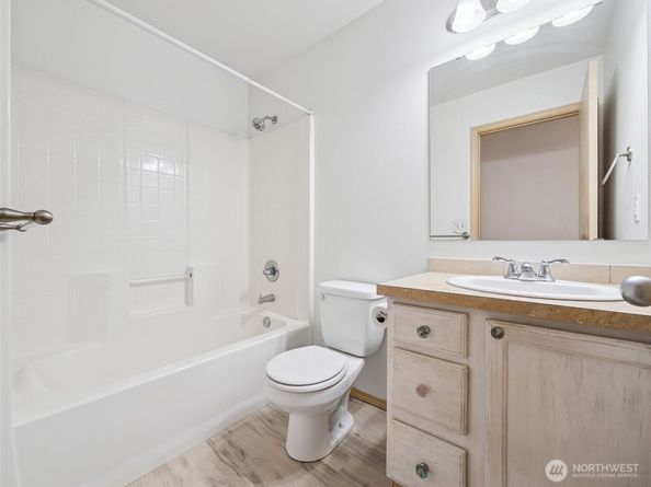 2711 M St SE, Auburn WA 98002
