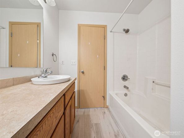 2711 M St SE, Auburn WA 98002