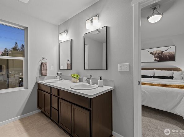 7025 Rainier Drive C, Everett WA 98203