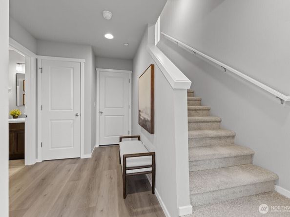 7025 Rainier Drive C, Everett WA 98203