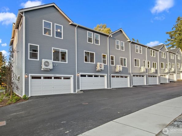 7025 Rainier Drive C, Everett WA 98203