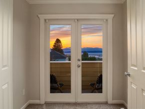 217 9th Avenue S, Edmonds WA 98020