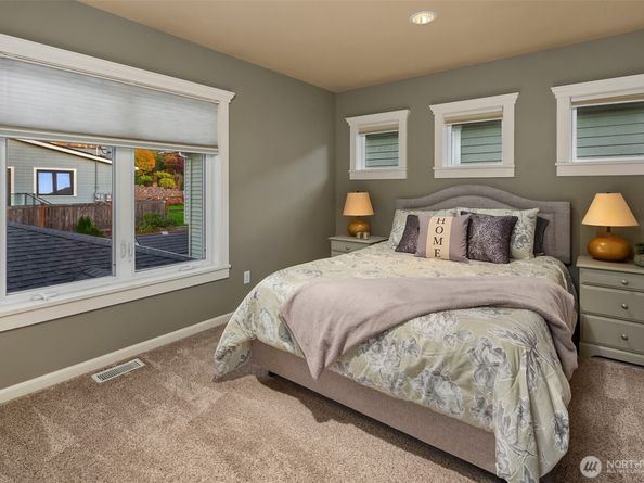 217 9th Avenue S, Edmonds WA 98020