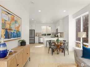 911 N 98th Street A, Seattle WA 98103