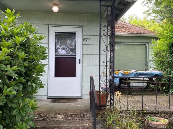 6322 NE 181st Street, Kenmore WA 98028