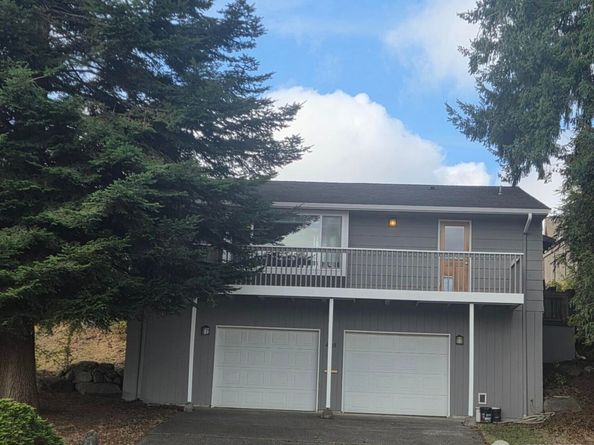 4738 Rucker Avenue, Everett WA 98203