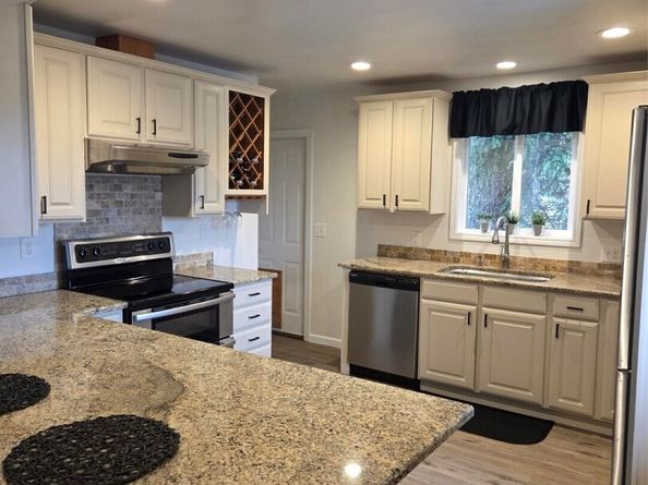 4738 Rucker Avenue, Everett WA 98203