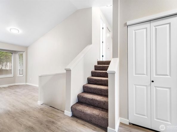 604 213TH Street SW, Bothell WA 98021