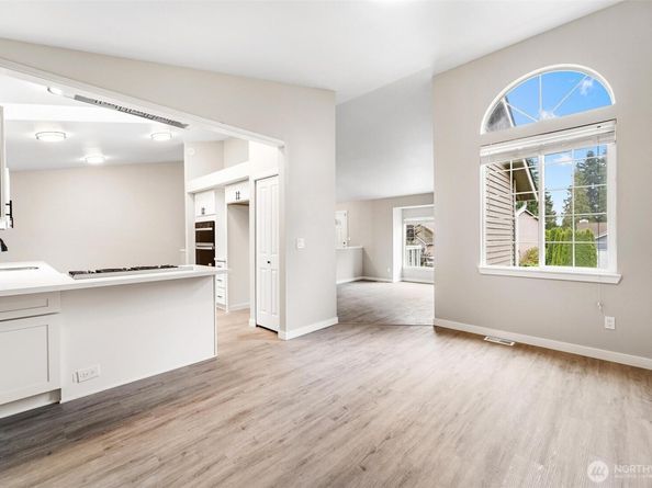 604 213TH Street SW, Bothell WA 98021
