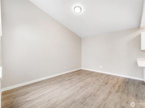 604 213TH Street SW, Bothell WA 98021