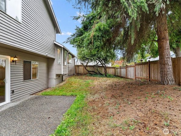 604 213TH Street SW, Bothell WA 98021