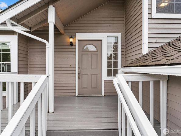604 213TH Street SW, Bothell WA 98021
