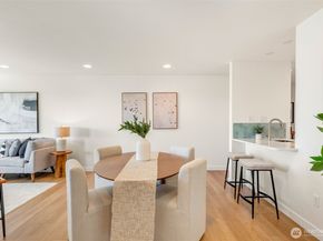 4421 Greenwood Avenue N 203, Seattle WA 98103