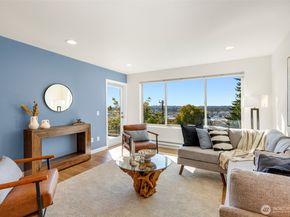 4421 Greenwood Avenue N 203, Seattle WA 98103