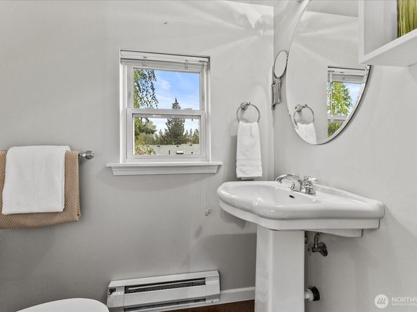 20418 61st Place W, Lynnwood WA 98036