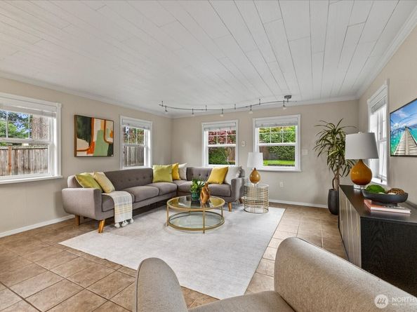 20418 61st Place W, Lynnwood WA 98036
