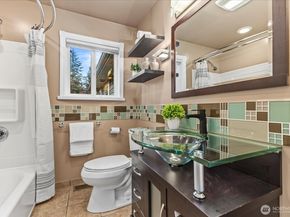 20418 61st Place W, Lynnwood WA 98036